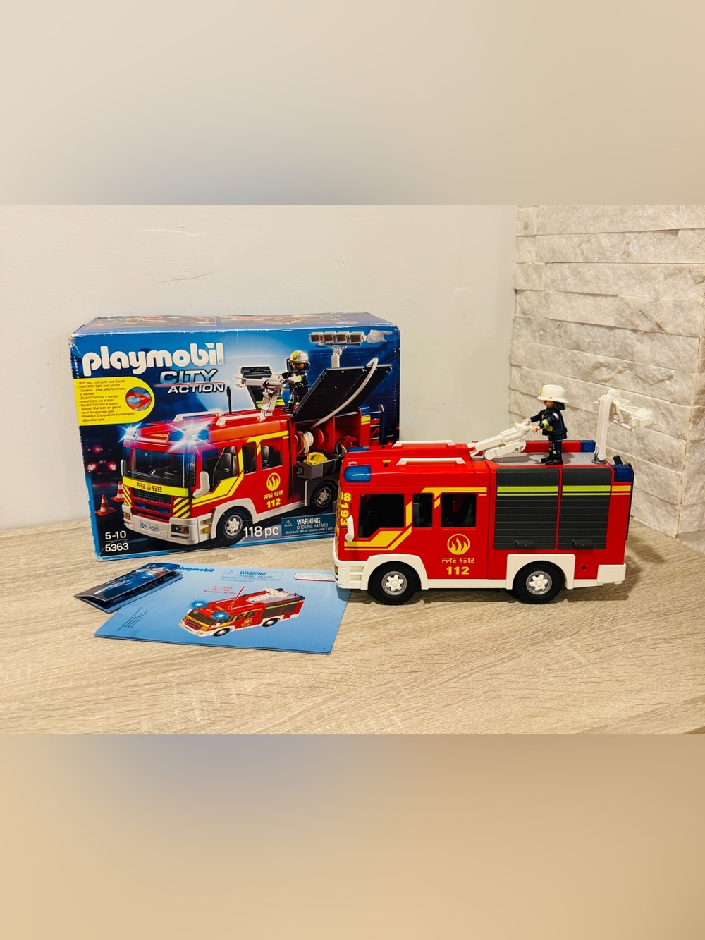 PLAYMOBIL City Action 5363 Fire Engine Lights & Sound Vehicle w/ Box & Manual